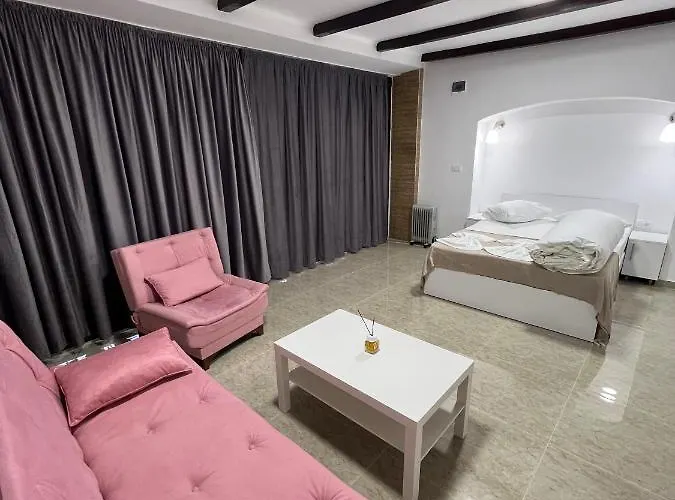 Vandrerhjem Casa Popa Nan *