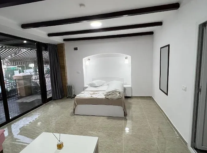 Vandrerhjem Casa Popa Nan *